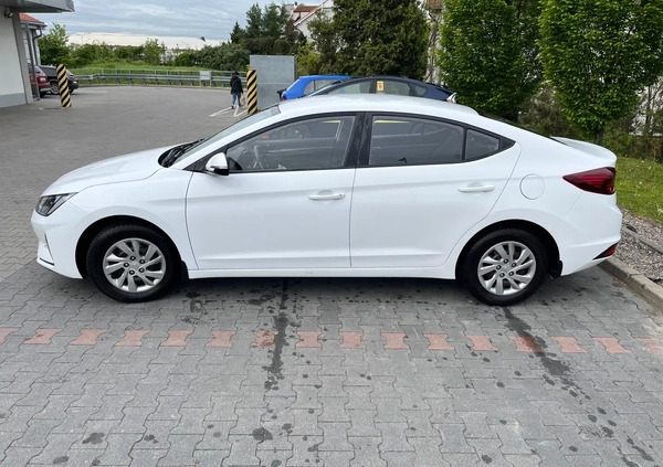 Hyundai Elantra cena 59900 przebieg: 69000, rok produkcji 2019 z Gdańsk małe 301